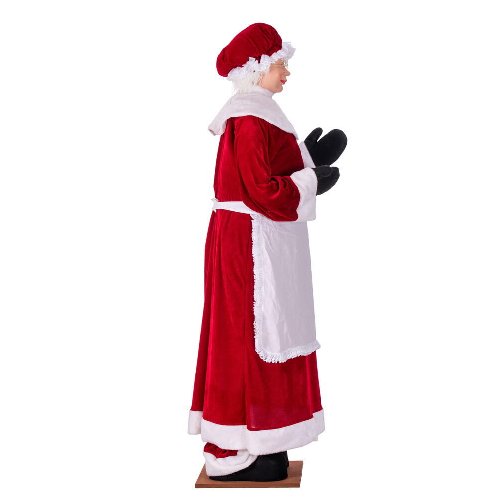 Vickerman Mrs Claus Standing or Sitting