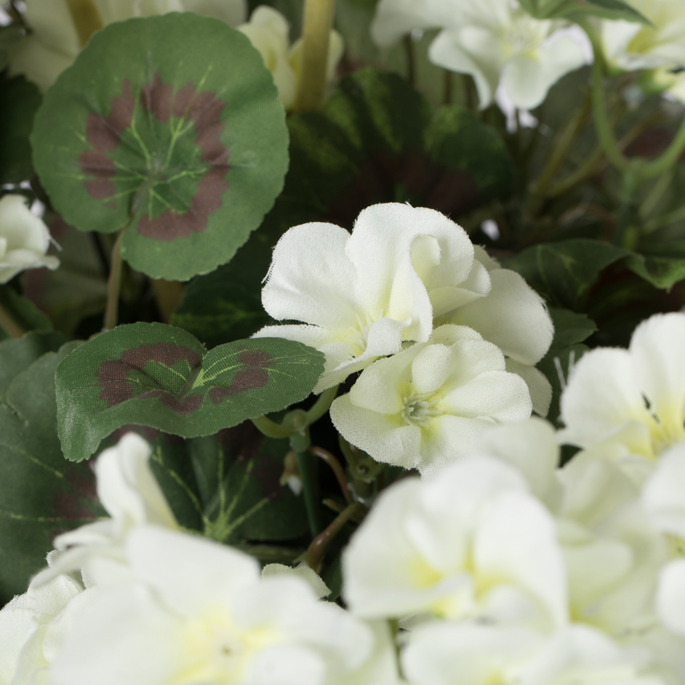 Vickerman 20" Artificial Geranium Bush, 4 per Pack