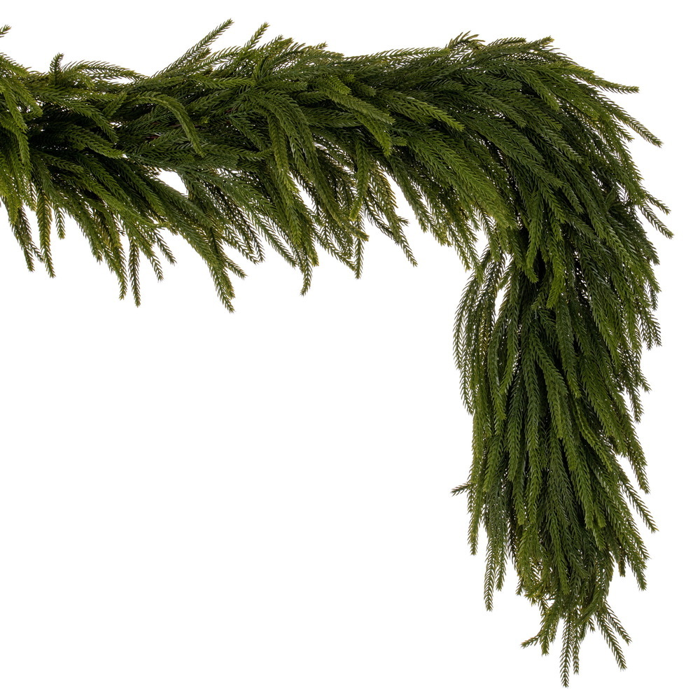 Vickerman Green Norfolk Garlands